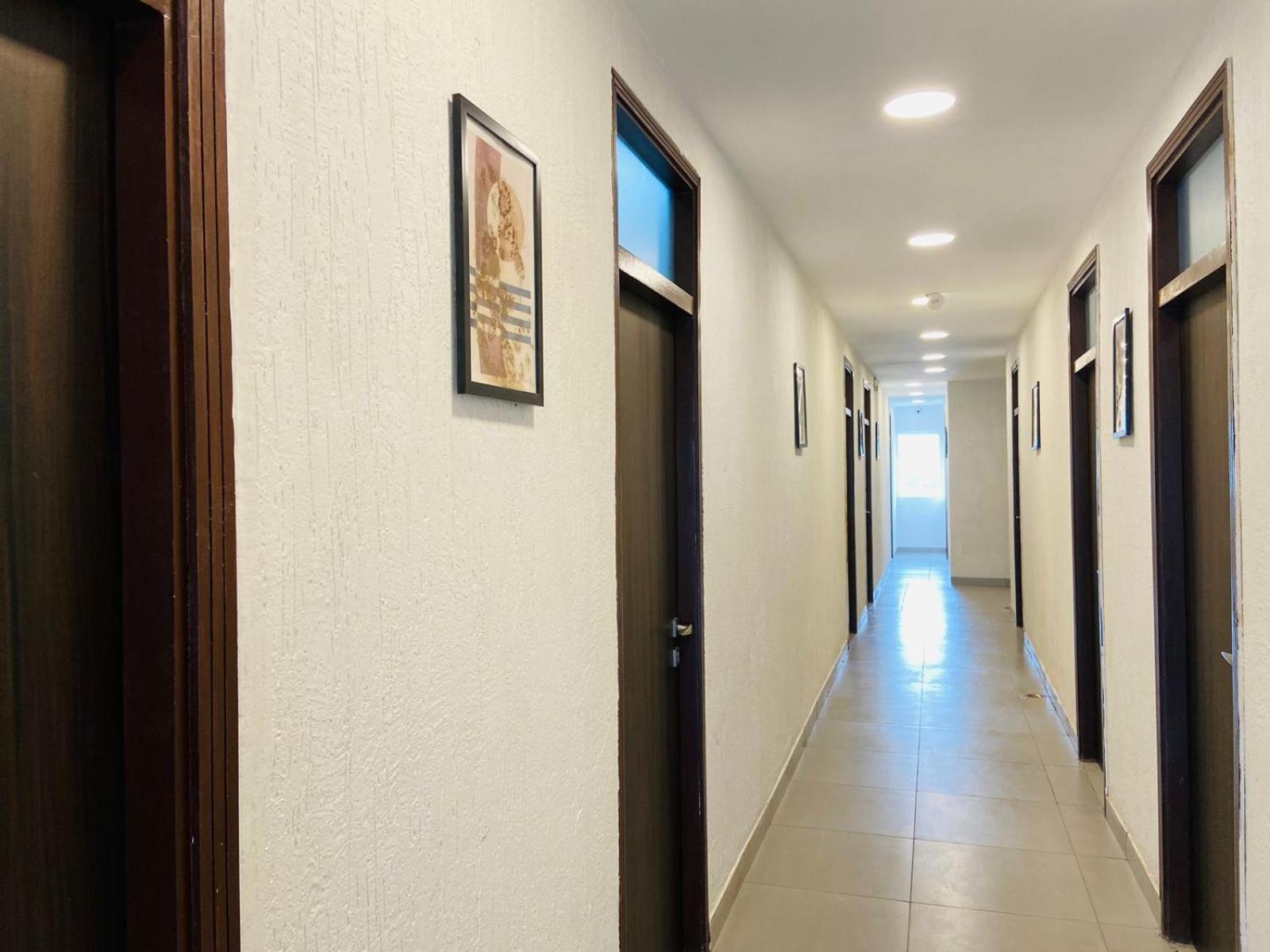 Abuzz Oxfordcaps Imperial Heights Mussoorie Dehradun Hostel Ngoại thất bức ảnh
